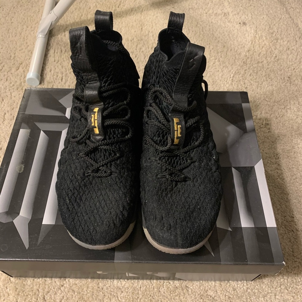 Lebron 15